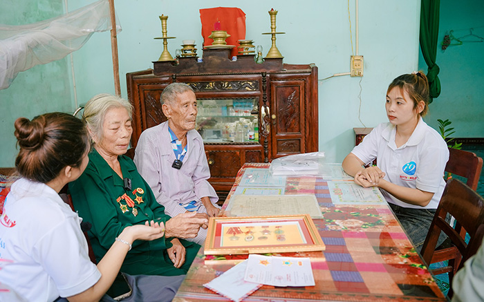 Hình ảnh gia đình và trẻ em được bảo vệ khỏi cờ bạc trực tuyến tại f16878